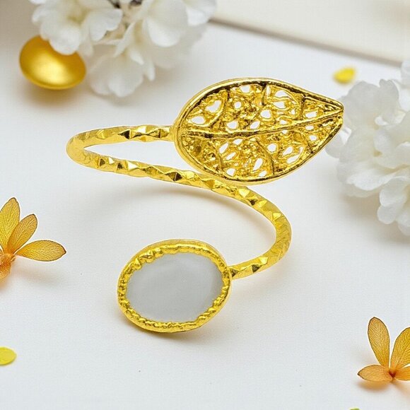 🆕️Boho Chic Turkish Adjustable Leaf Ring 18K Gold Plated Brass Pearl Accent - Picture 10 of 14